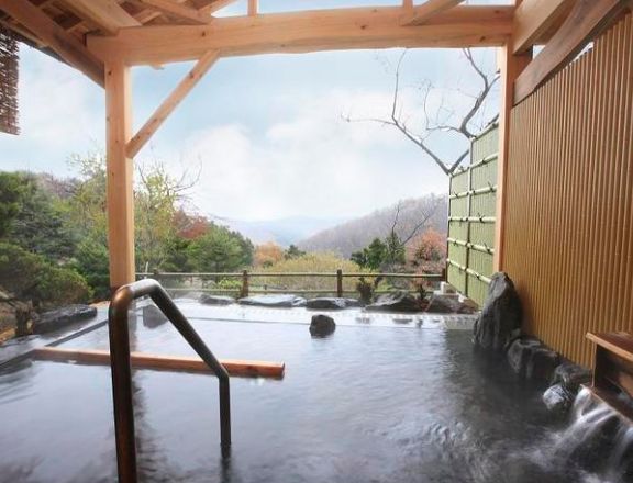 青根温泉　山景の宿　流辿