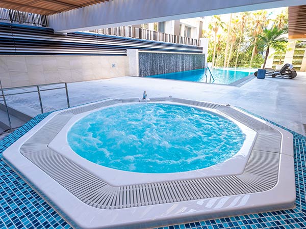ＨＯＴＥＬ　ＳＡＮＳＵＩ　ＮＡＨＡ　琉球温泉　波之上の湯